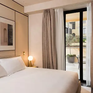 Master Trevi מלון דירות
