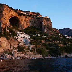 Borgo Santandrea 5* Амальфи